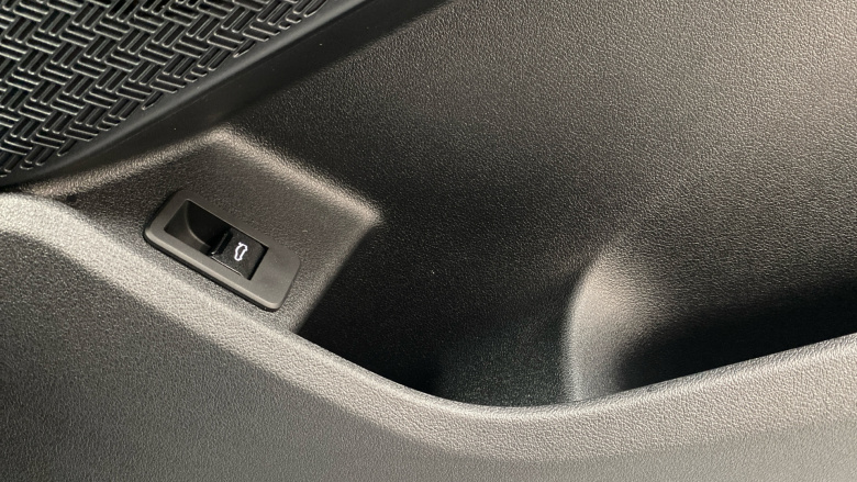 BMW 2 Series 225e xDrive Luxury 5dr DCT Hatchback